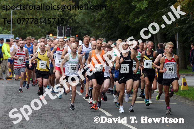 Tynedale Jelly Tea 10 Mile Road Race, Ovingham, Northumberland. Photo: David T. Hewitson/Sports for All Pics